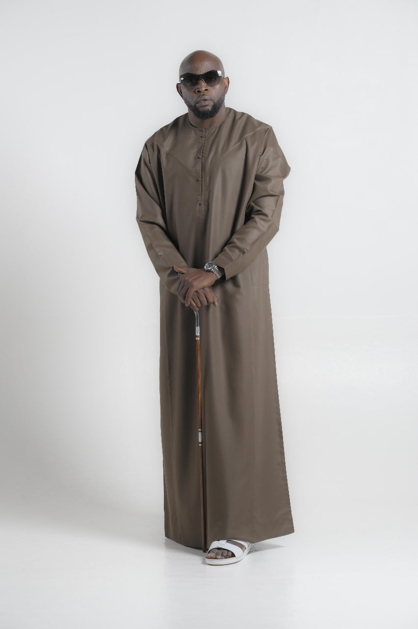 Chill Winter Classic Emirati In Kandura — 24K | The World’s Most Wanted Kandura