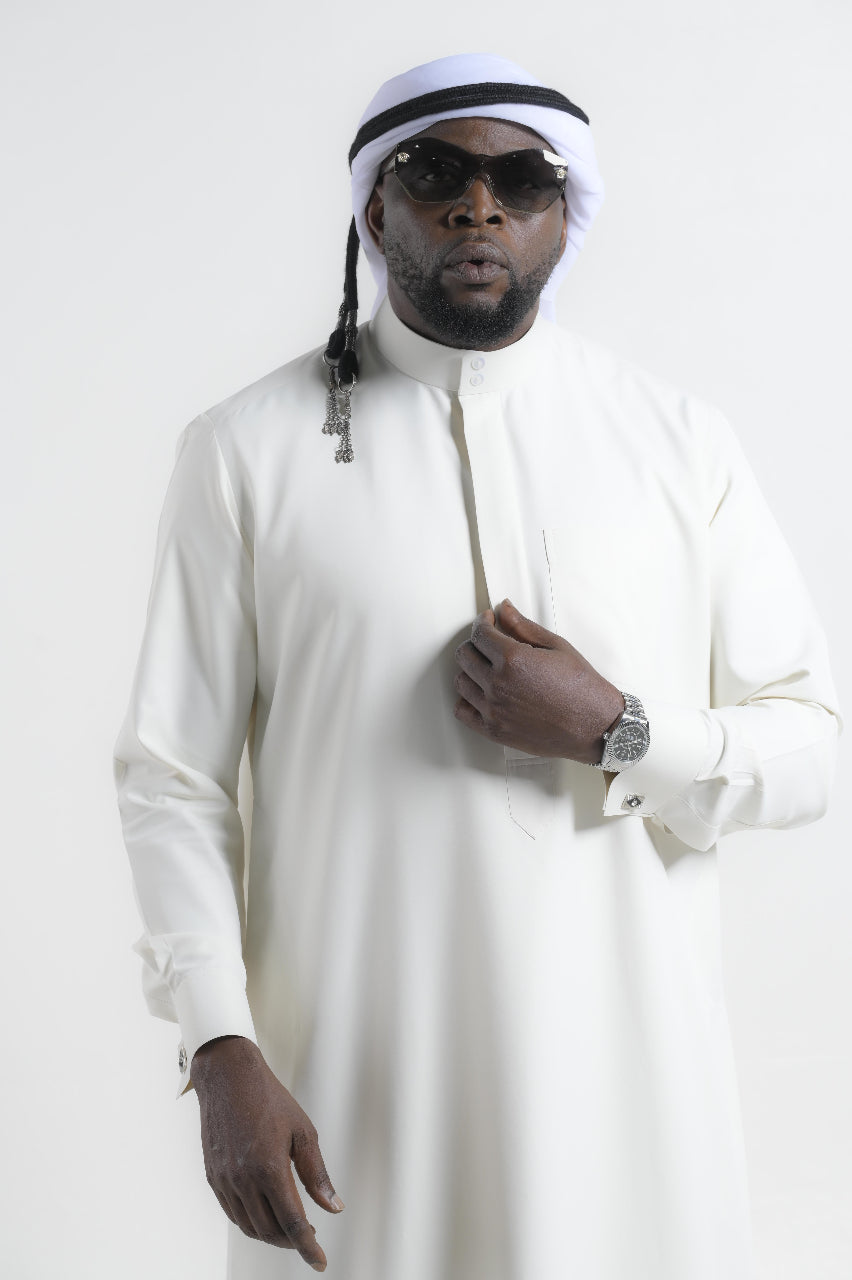 Desert Crown Saudi In Desert Ivory Kandura — 24K | The World’s Most Wanted Kandura